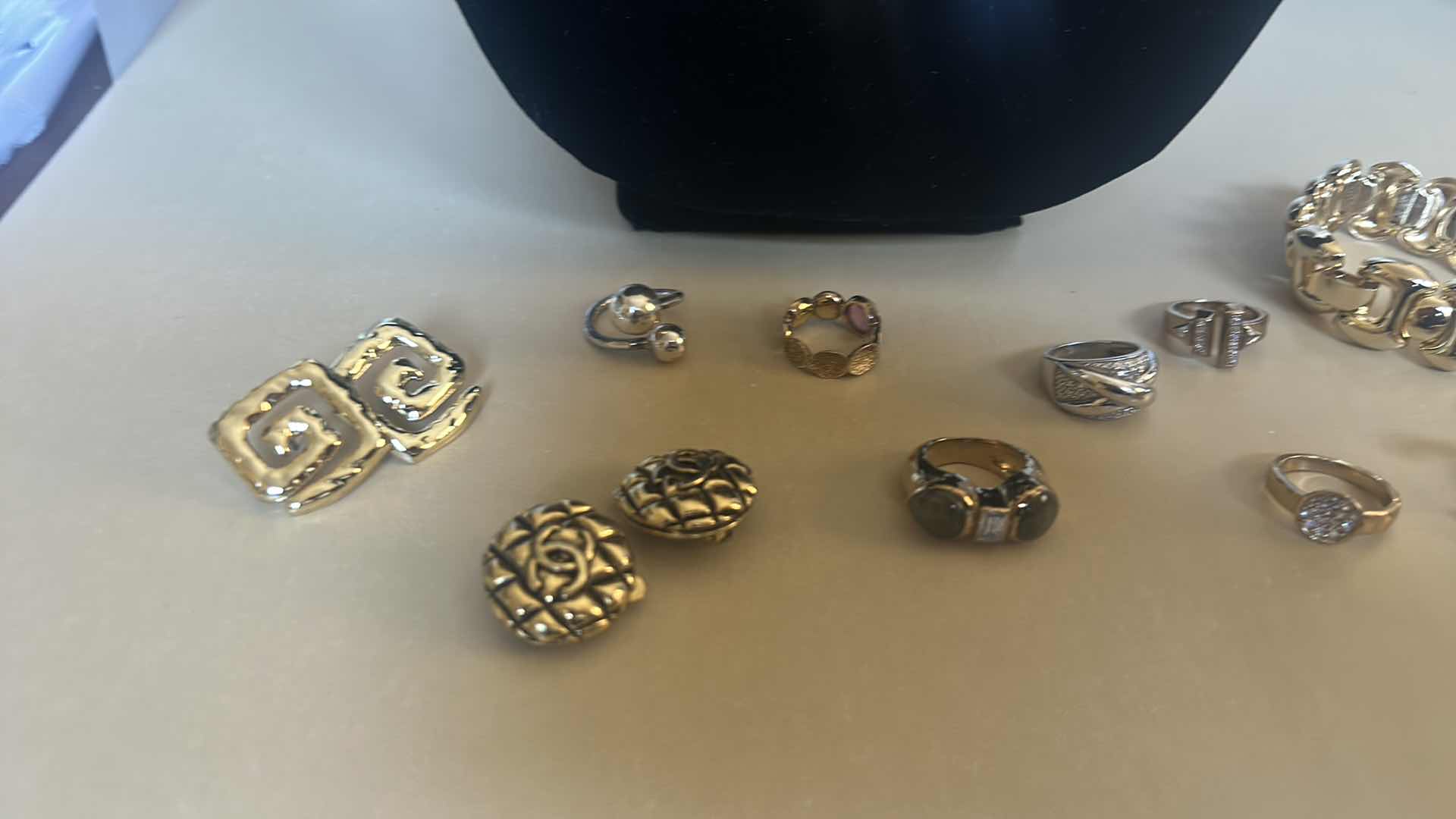 Photo 1 of FASHION JEWELRY ASSORTMENT RING 5,6