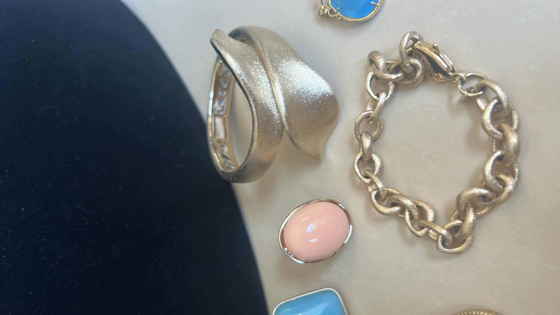 Photo 1 of FASHION JEWELRY ASSORTMENT RING 5,6