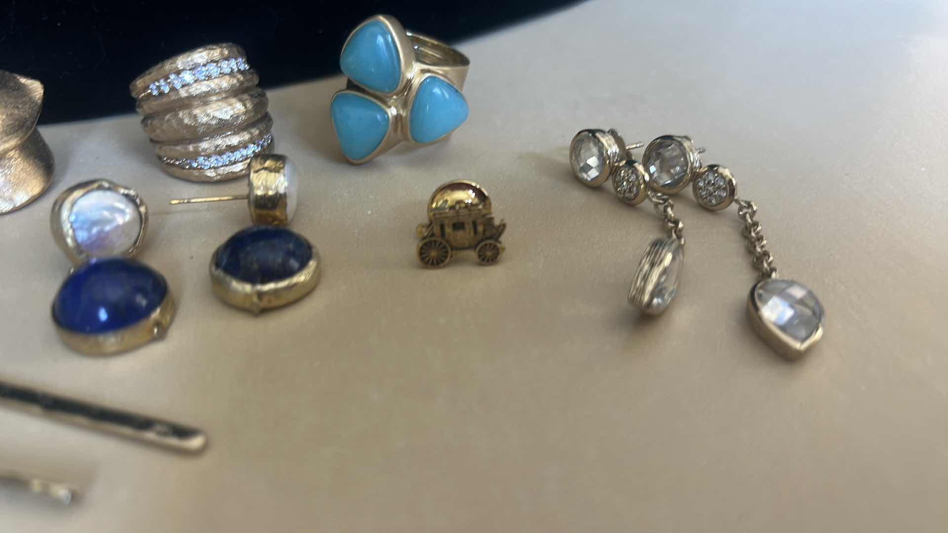 Photo 5 of FASHION JEWELRY ASSORTMENT RING 5,6