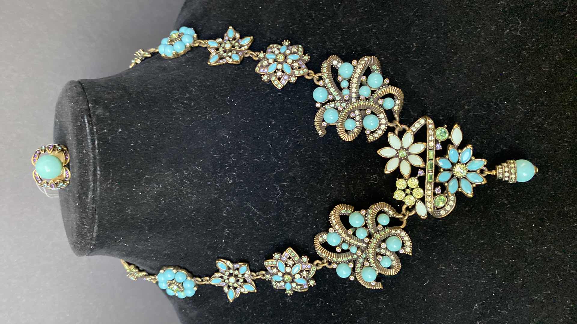 Photo 1 of FASHION JEWELRY ASSORTMENT NECKLACE 21”  AND RING