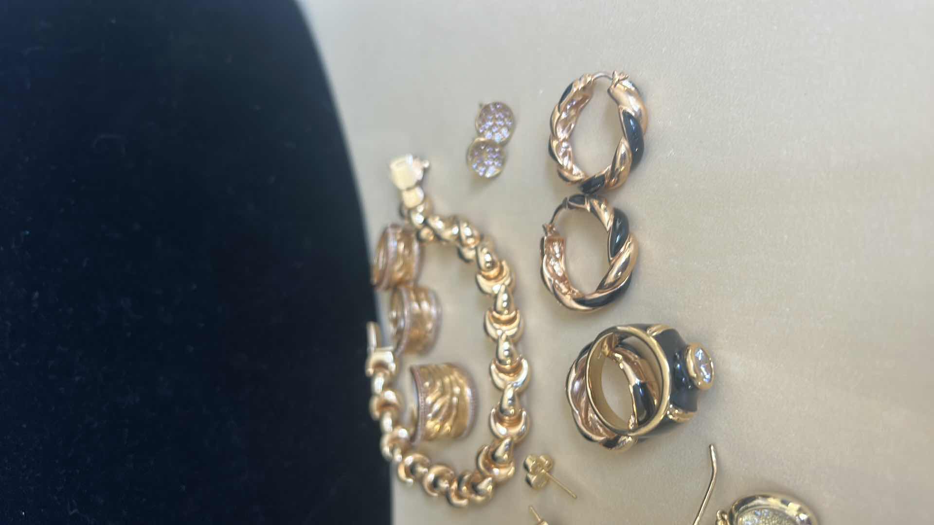 Photo 5 of FASHION JEWELRY ASSORTMENT RING 5,6