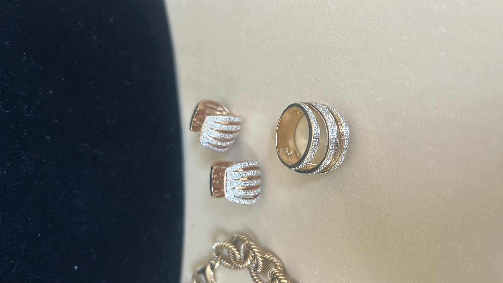 Photo 1 of FASHION JEWELRY ASSORTMENT RING 5,6