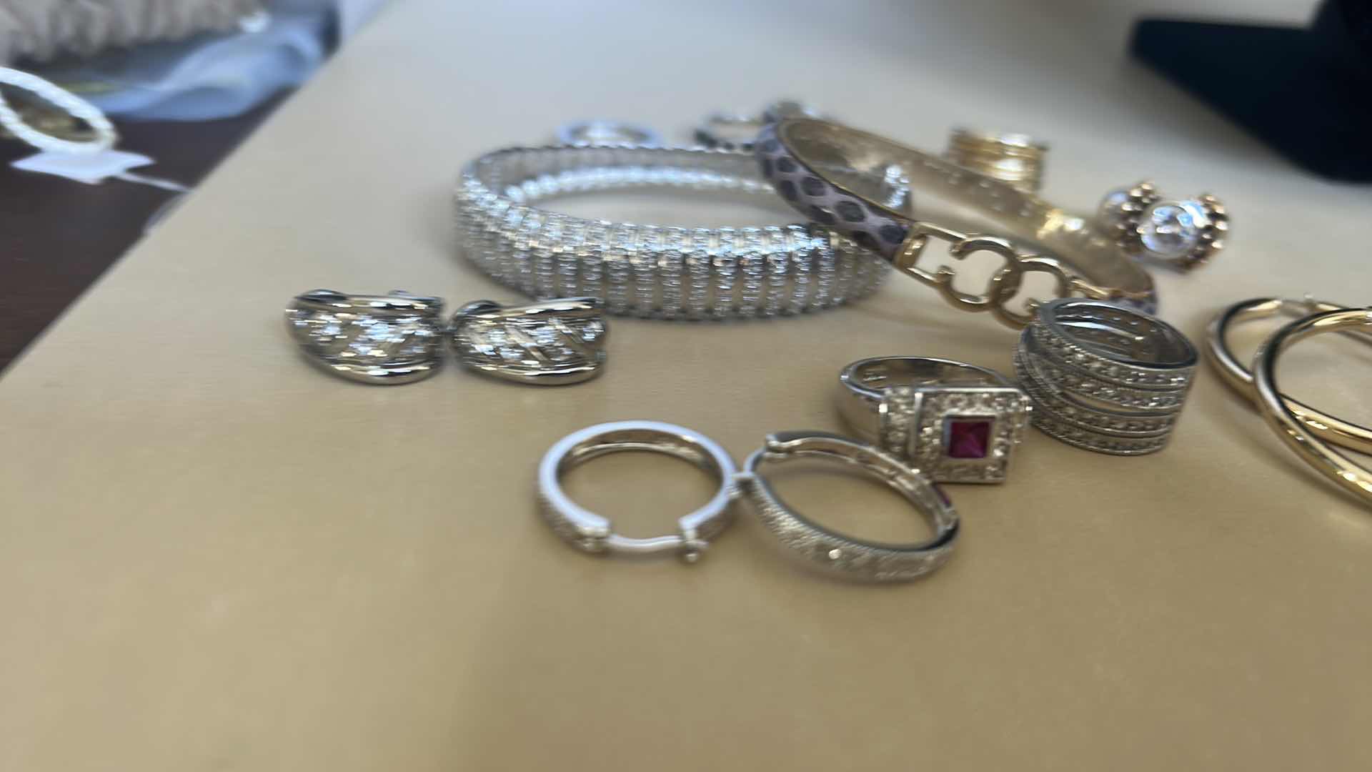 Photo 1 of FASHION JEWELRY ASSORTMENT RING 5,6