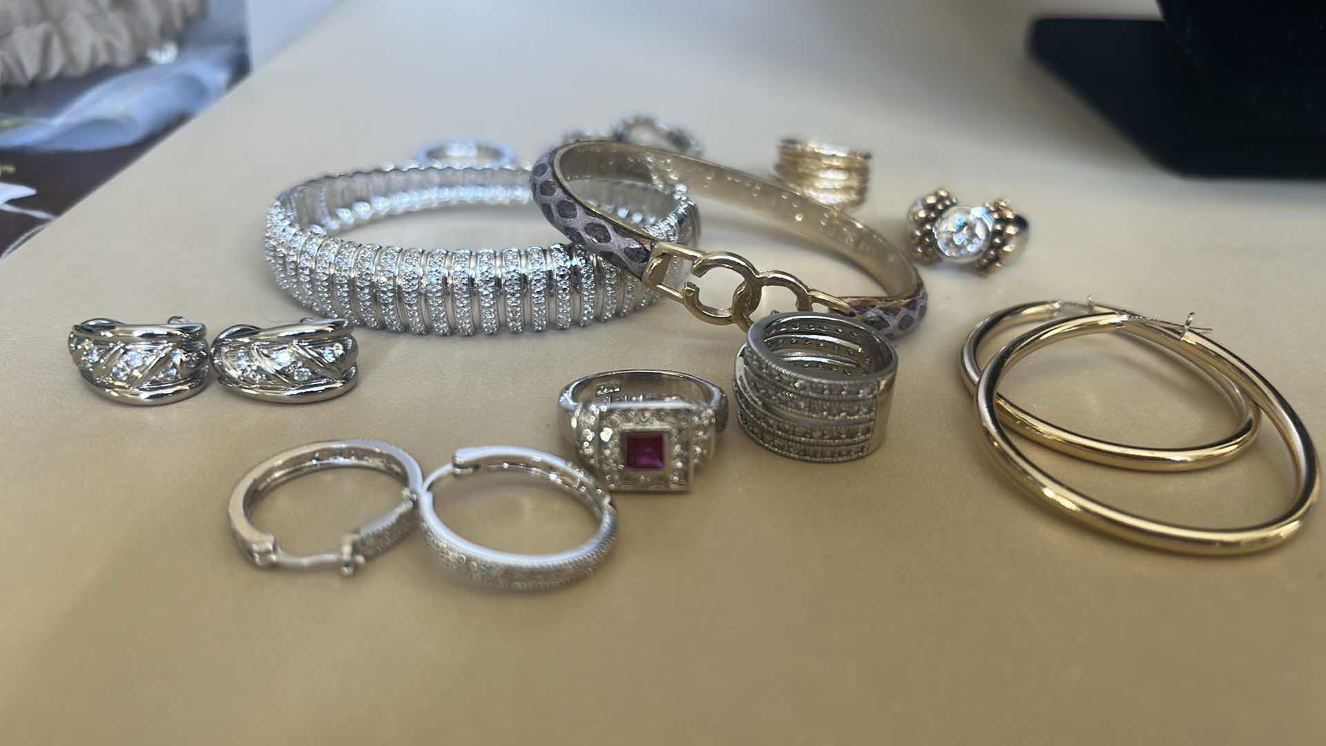 Photo 1 of FASHION JEWELRY ASSORTMENT RING 5,6