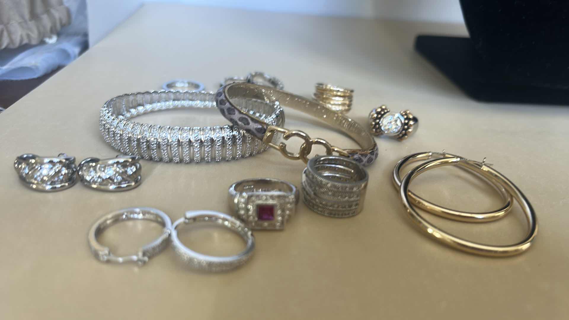 Photo 1 of FASHION JEWELRY ASSORTMENT RING 5,6