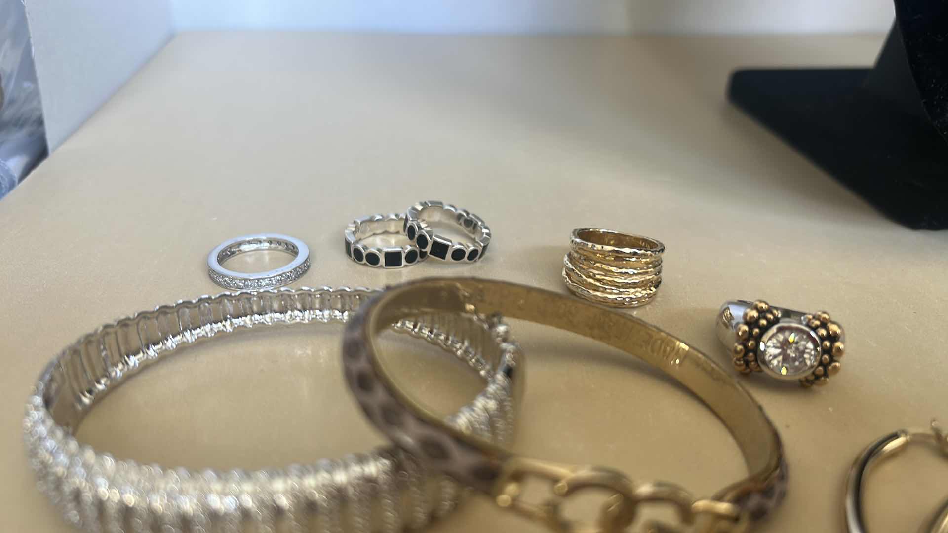 Photo 1 of FASHION JEWELRY ASSORTMENT RING 5,6