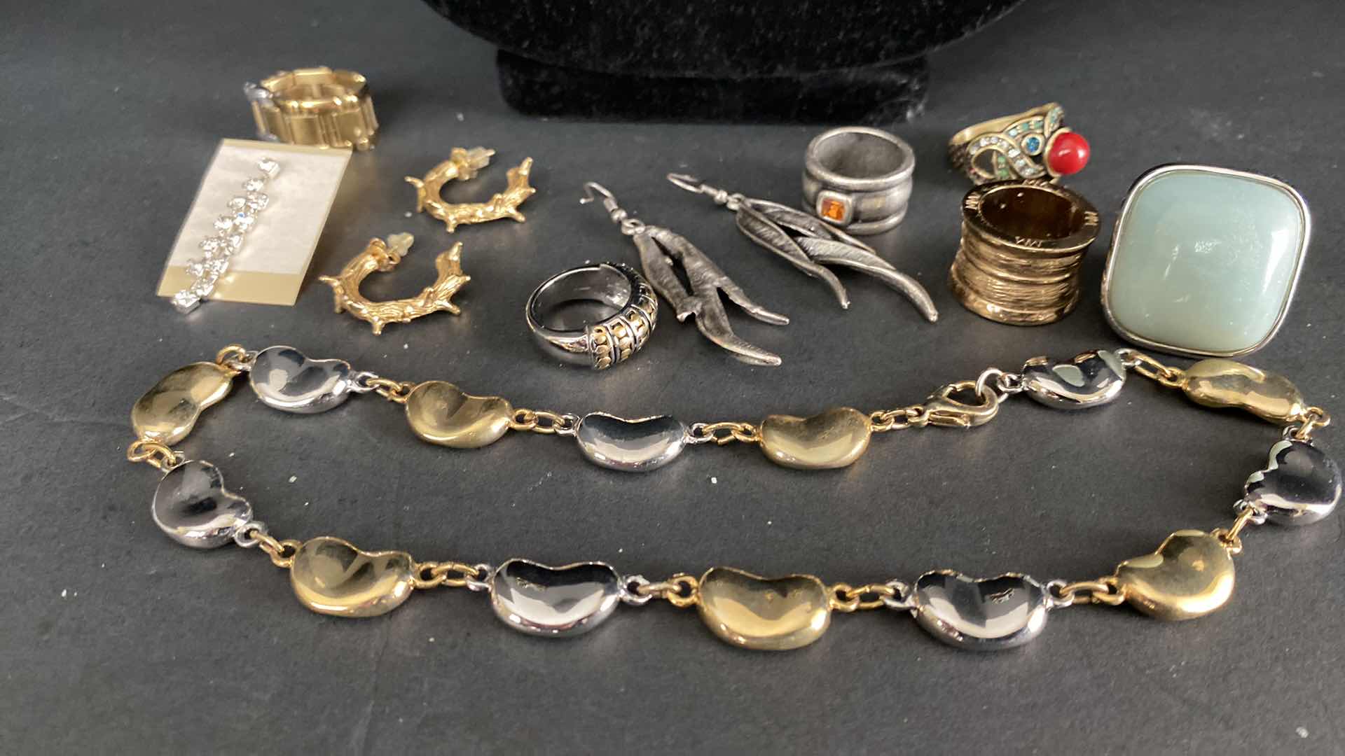 Photo 3 of FASHION JEWELRY ASSORTMENT