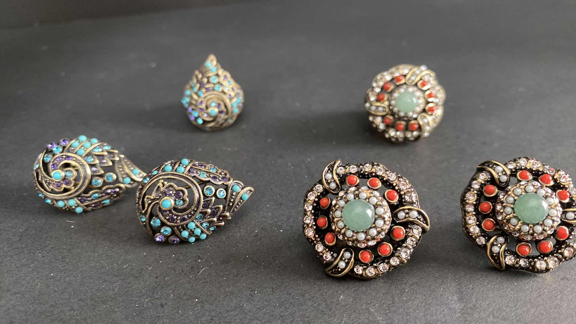 Photo 1 of HEIDI DAUS PIERCED EARRINGS AND RINGS COSTUME JEWELRY $250