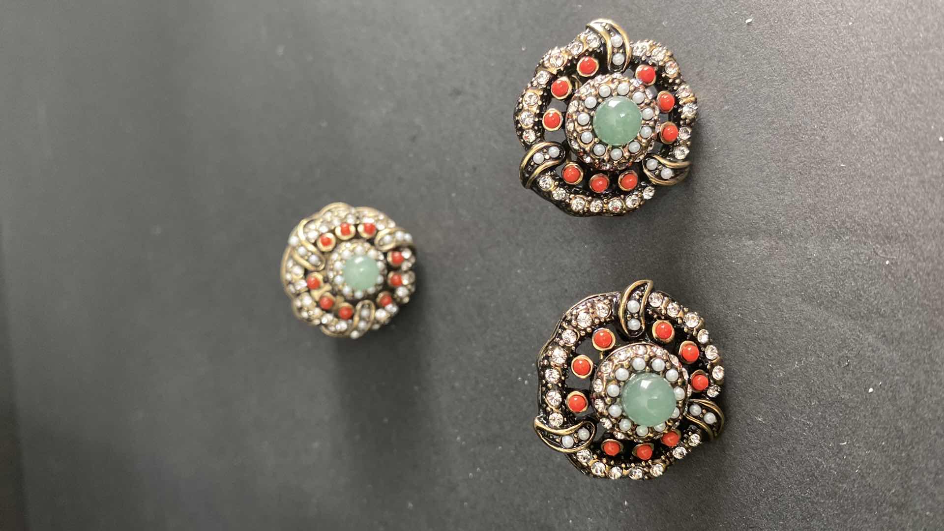 Photo 1 of HEIDI DAUS PIERCED EARRINGS AND RINGS COSTUME JEWELRY $250