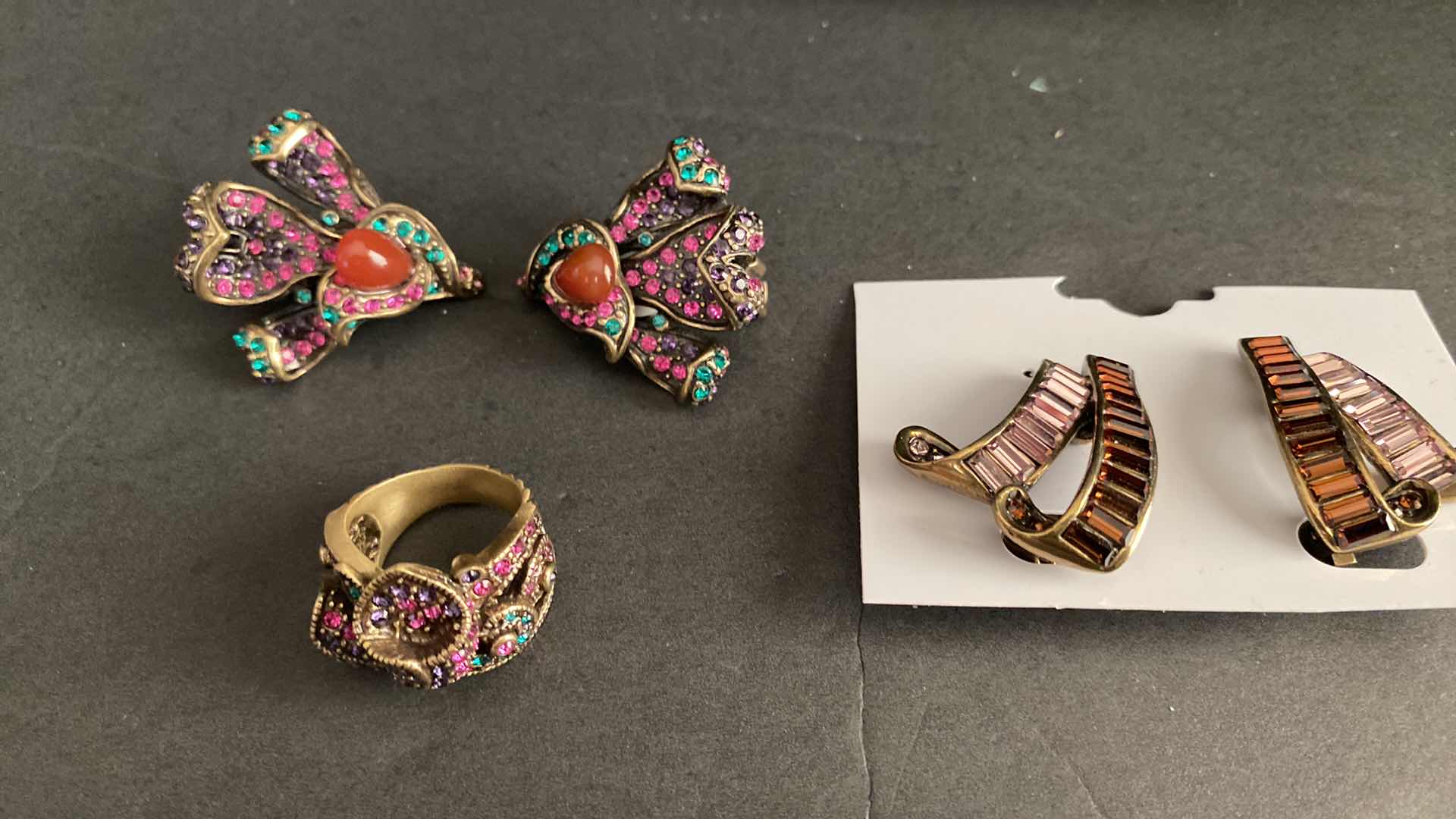 Photo 1 of HEIDI DAUS FASHION JEWELRY CLIP ON EARRINGS  $225