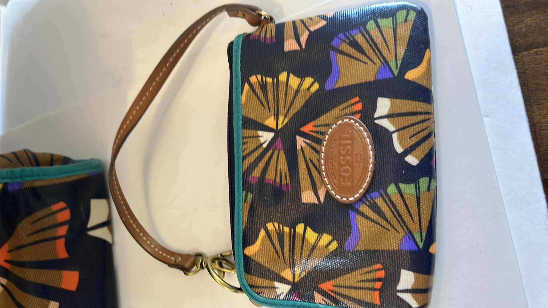 Photo 3 of FOSSIL BAG COLLECTION