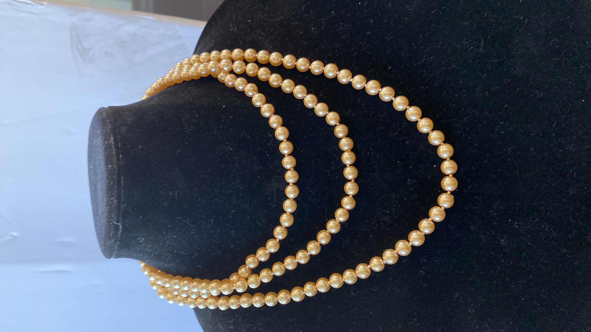 Photo 1 of FASHION JEWELRY NECKLACES