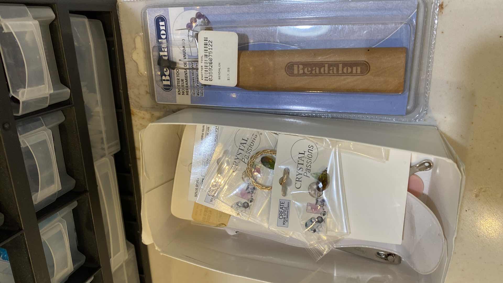 Photo 1 of BEATS ANNA’S JEWELRY MAKING SUPPLIES