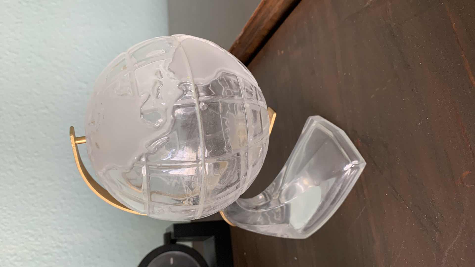 Photo 2 of HOME DECOR GLASS GLOBE