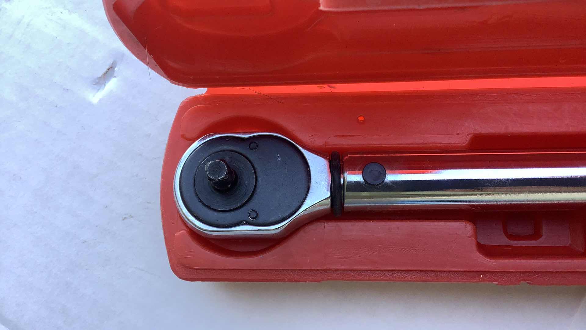 Photo 1 of CLICK TYPE TORQUE WRENCH