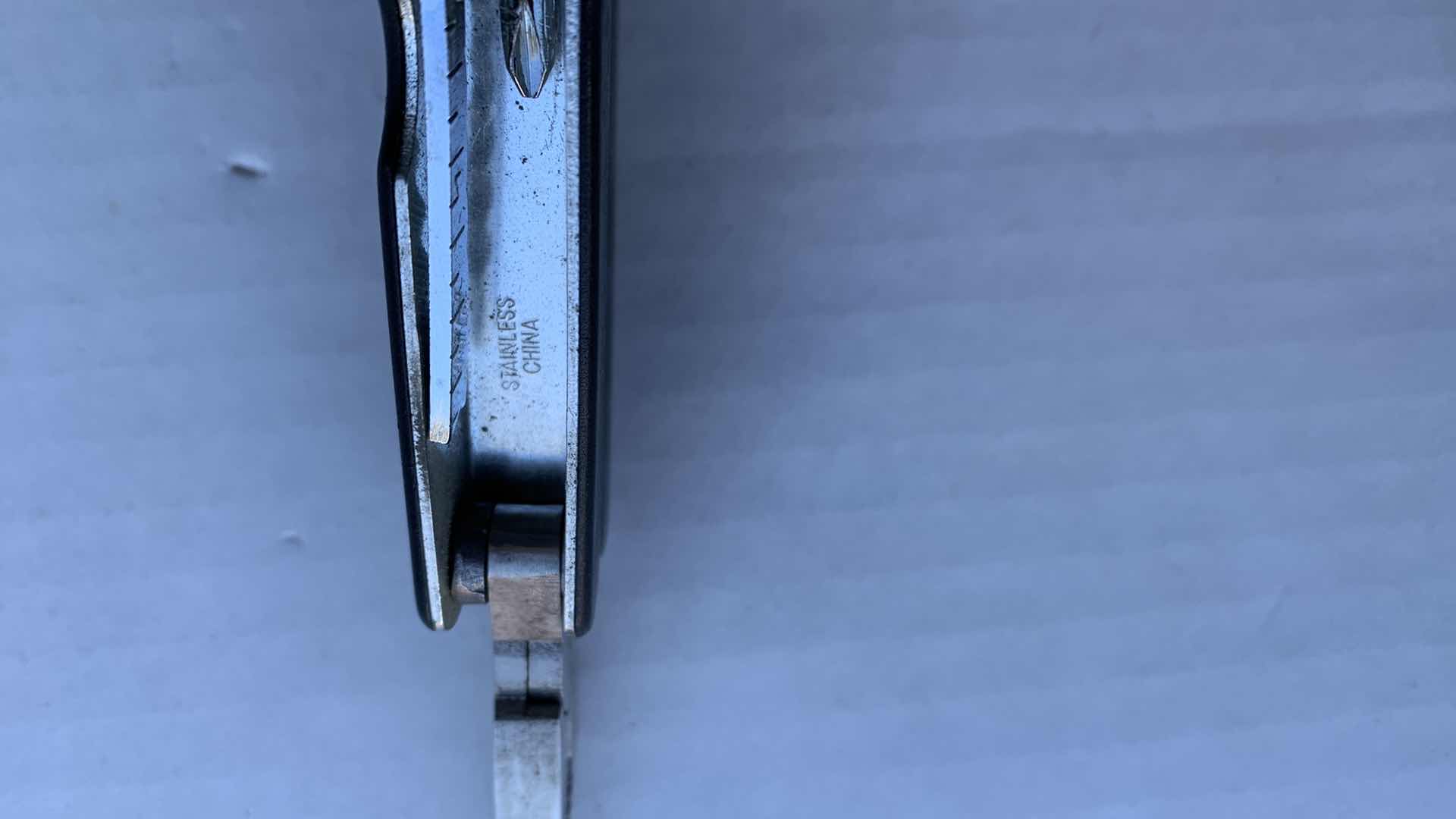 Photo 2 of LEATHERMAN MULTIPLE TOOLS