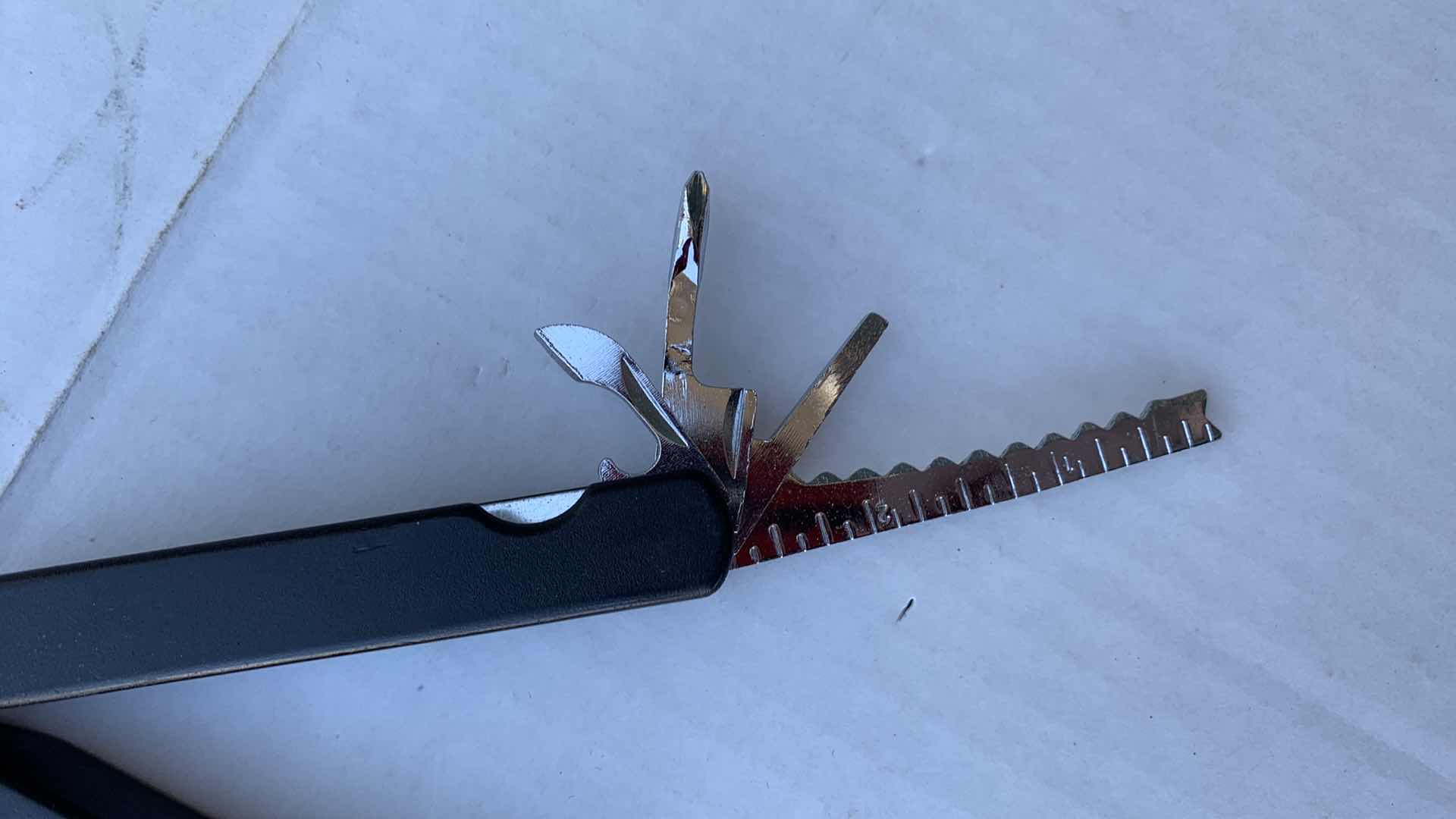 Photo 1 of LEATHERMAN MULTIPLE TOOLS