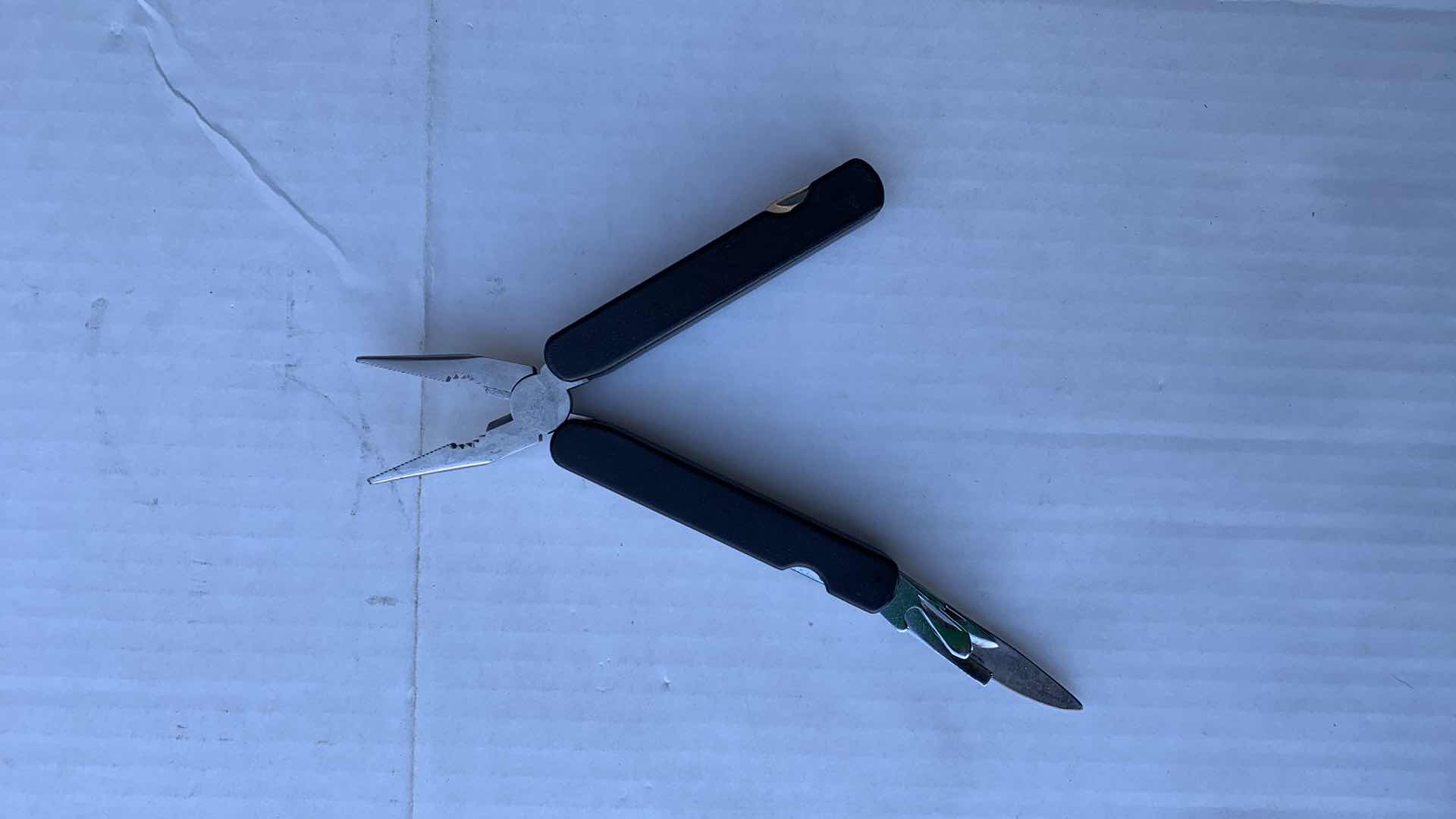 Photo 1 of LEATHERMAN MULTIPLE TOOLS