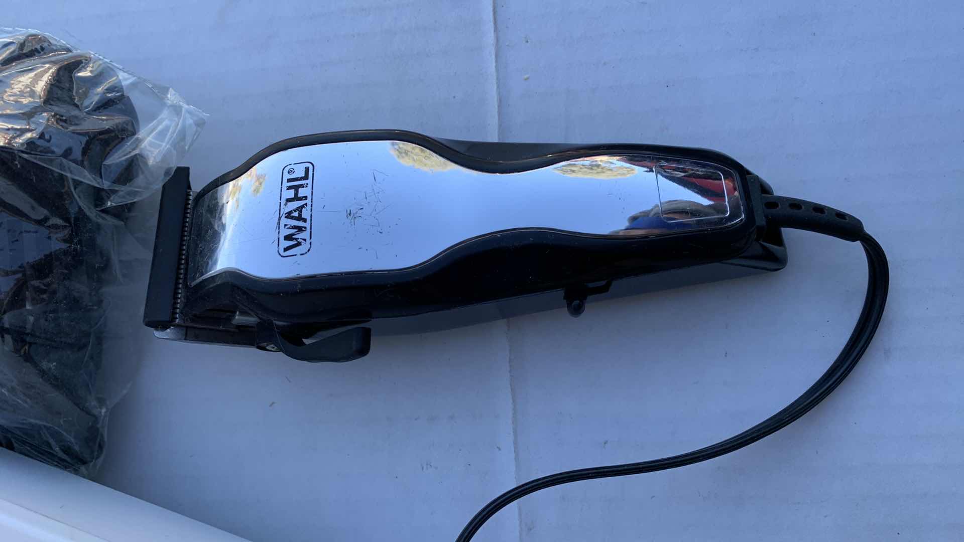 Photo 1 of 2 MEN HAIR CLIPPERS