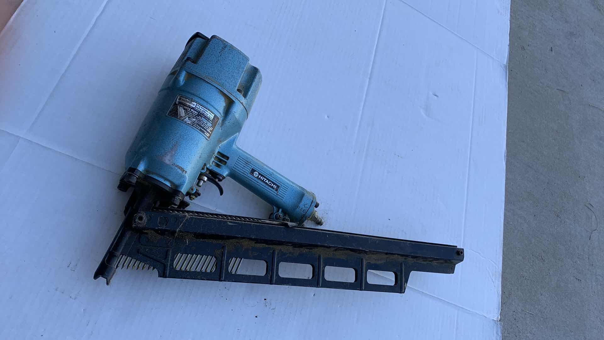 Photo 1 of HITACHI 3 1/4” ROUND HEAD NAILER