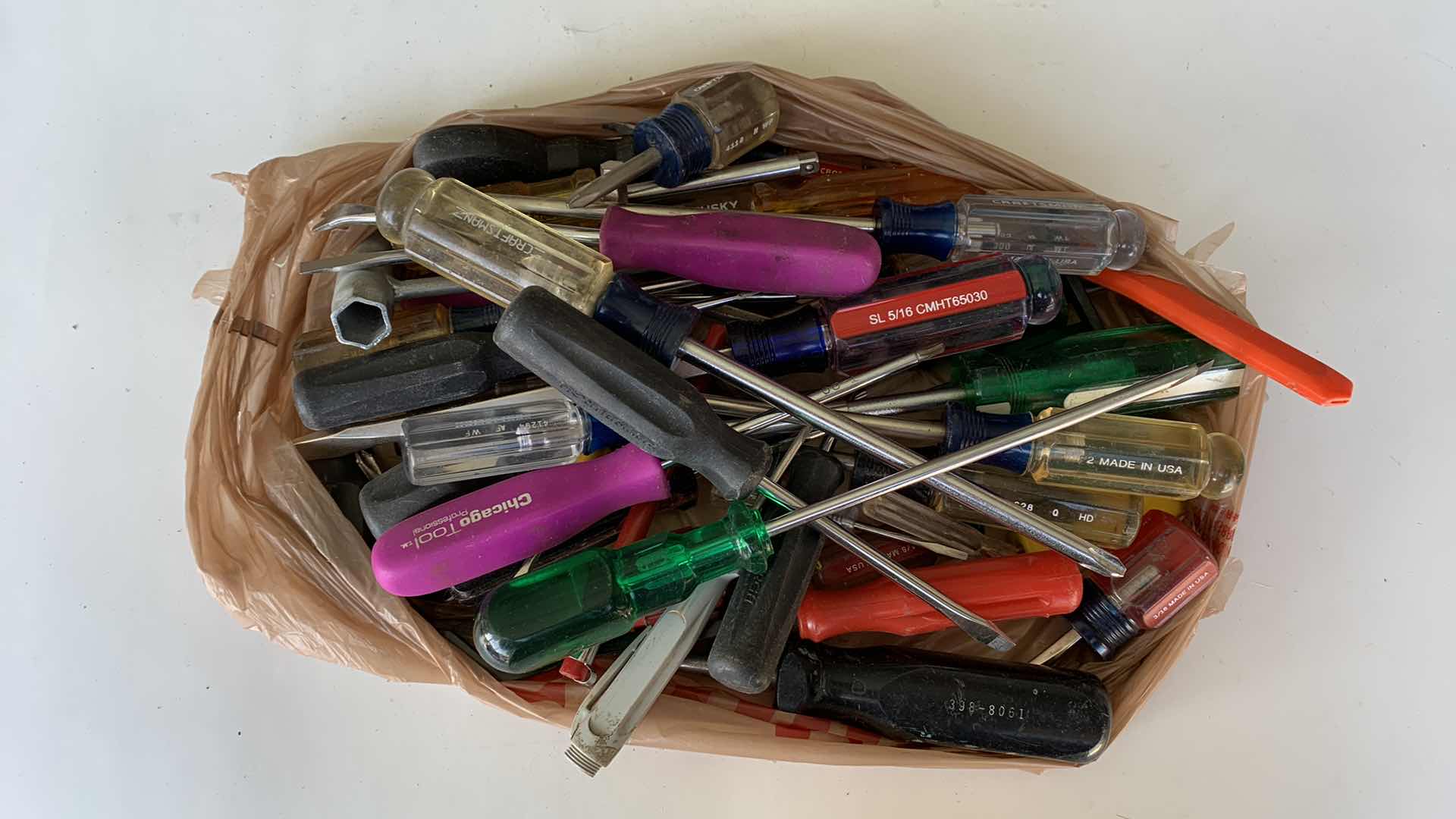 Photo 1 of ASSORTED SCREWDRIVERS