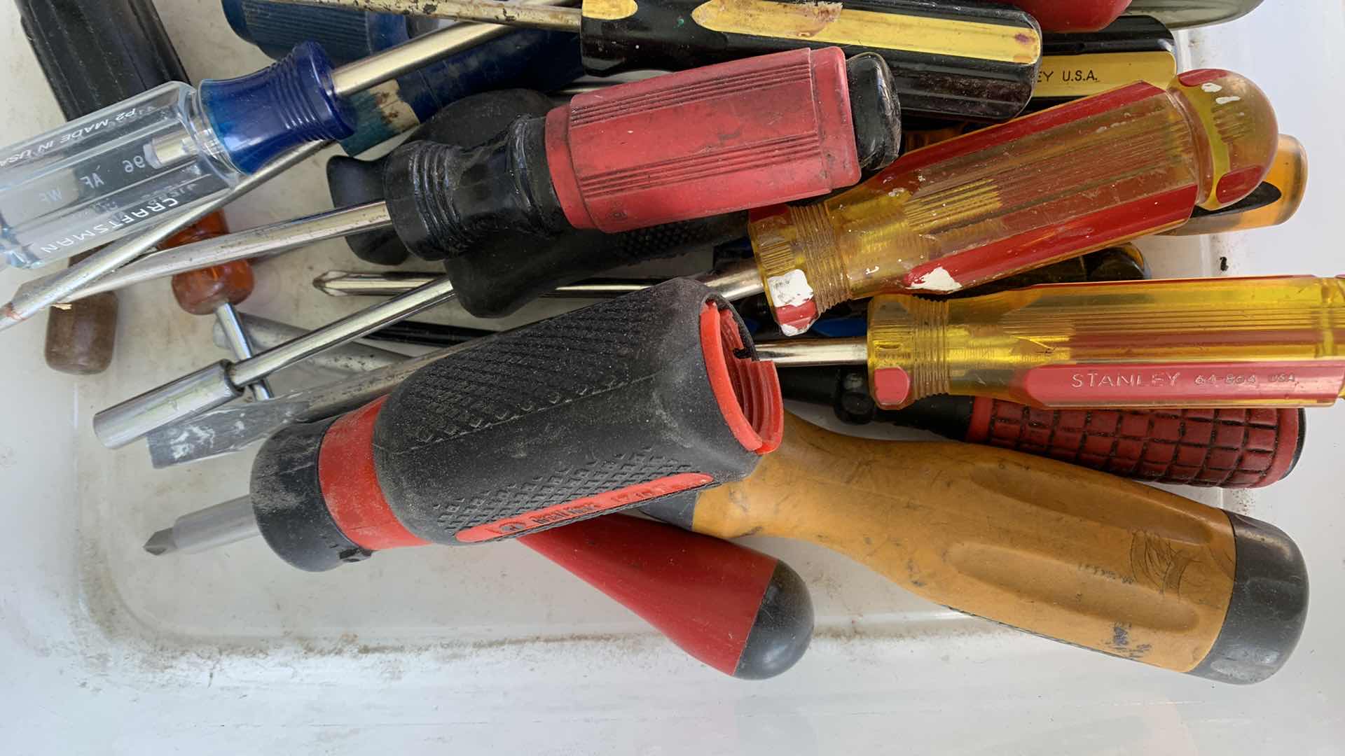 Photo 2 of ASSORTED SCREWDRIVERS