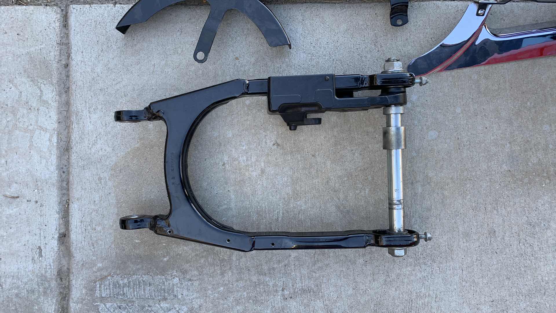 Photo 1 of HARLEY DAVIDSON FRONT FORK AND OTHER PARTS