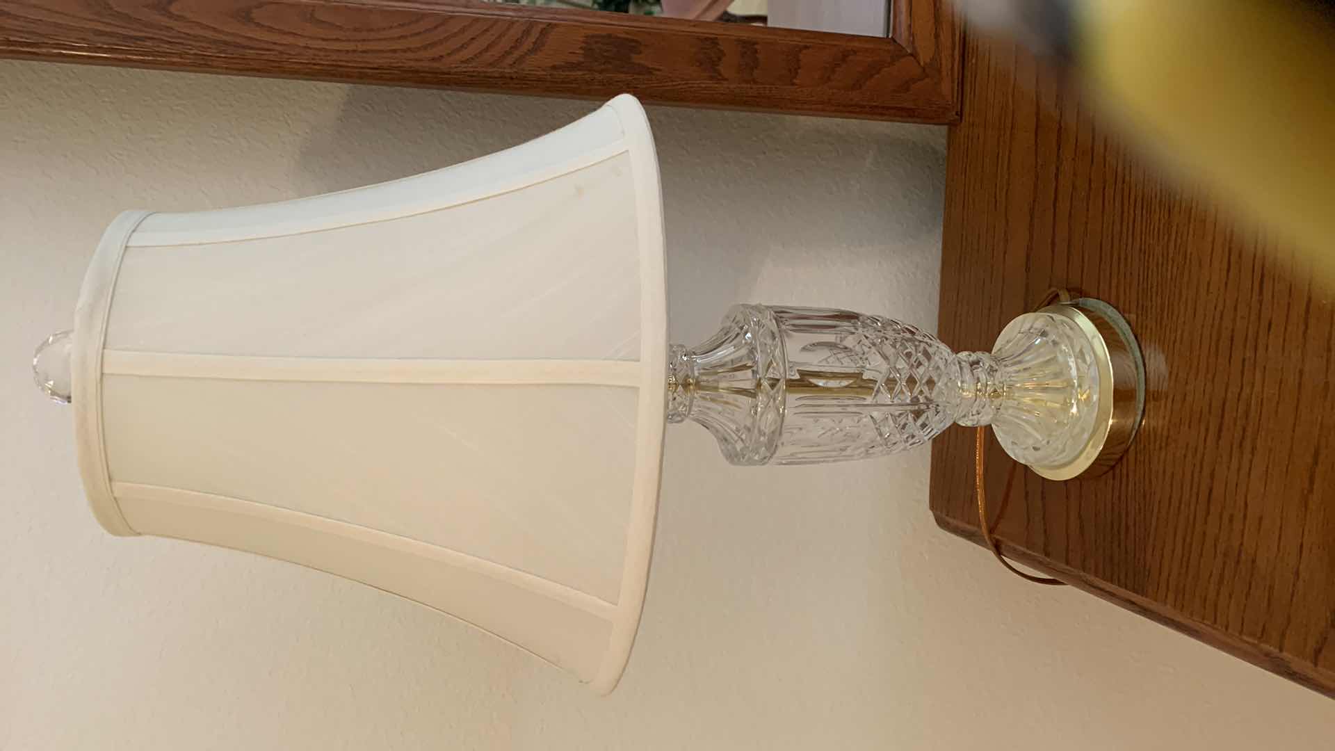 Photo 1 of CRYSTAL LAMP