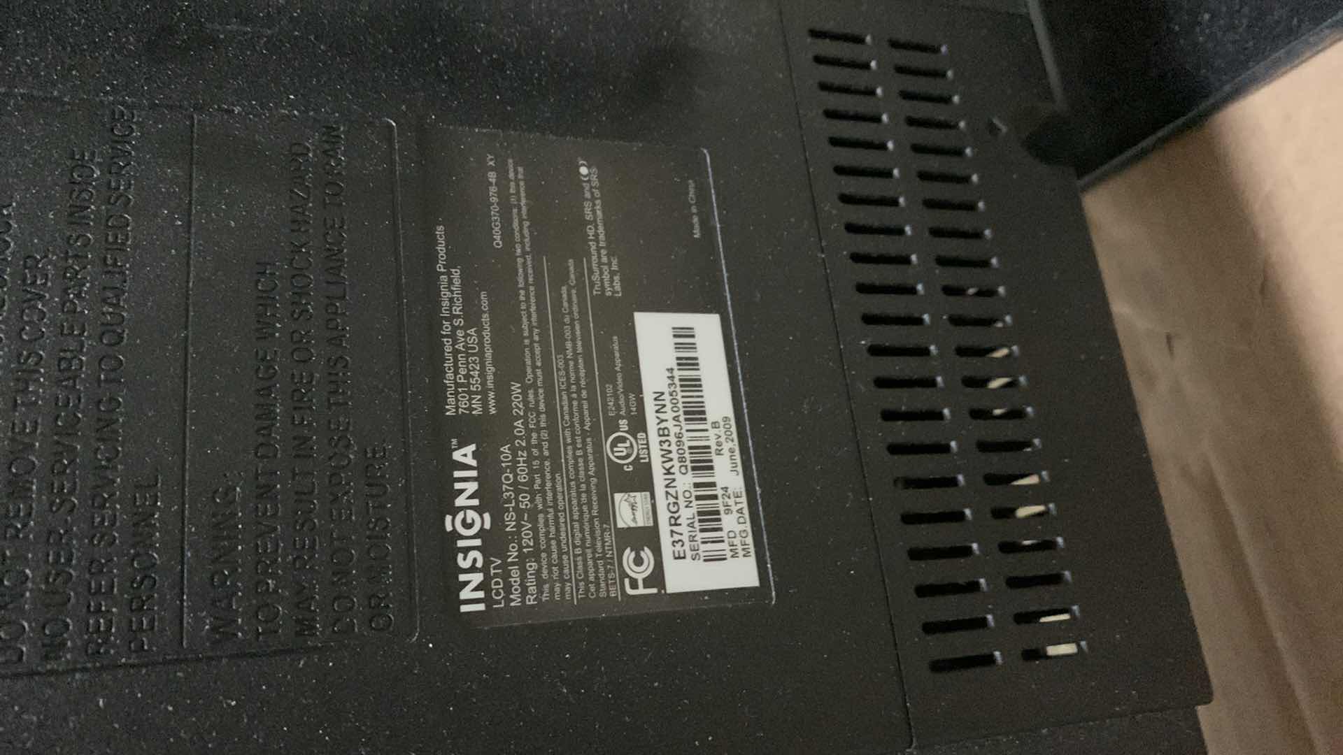 Photo 1 of INSIGNIA 38” TELEVISION NO REMOTE