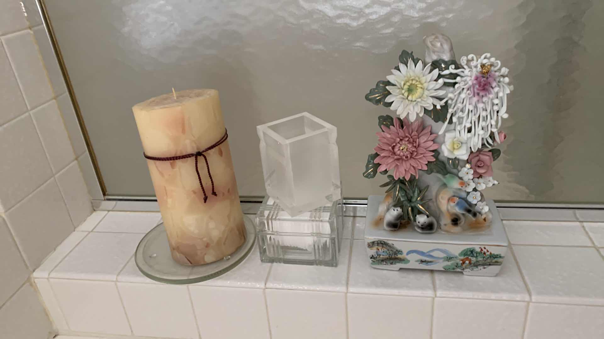 Photo 1 of BATHROOM DECOR