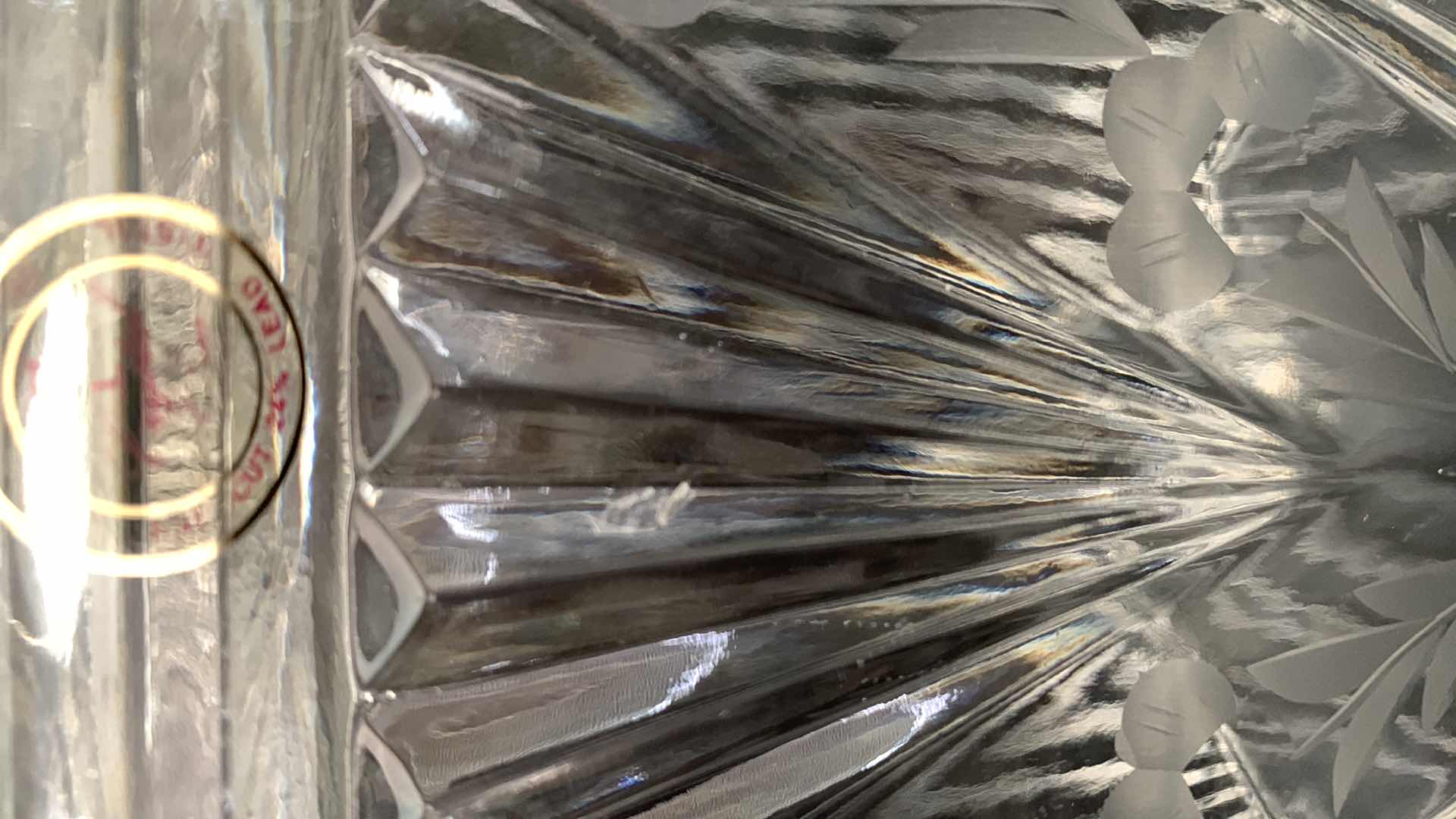 Photo 1 of LEAD CRYSTAL 24% BISCUIT JAR 9” TALL