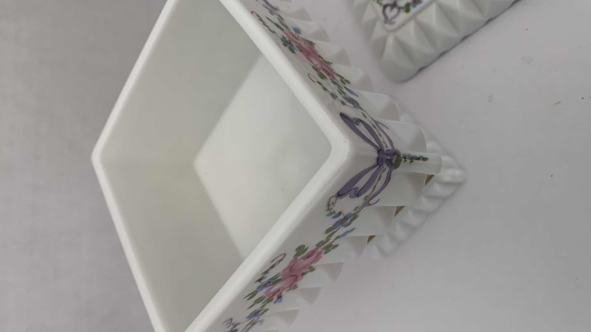 Photo 1 of VINTAGE WESTMORELAND MILK GLASS WEDDING BRIDE BOX CANDY DISH 10” TALL