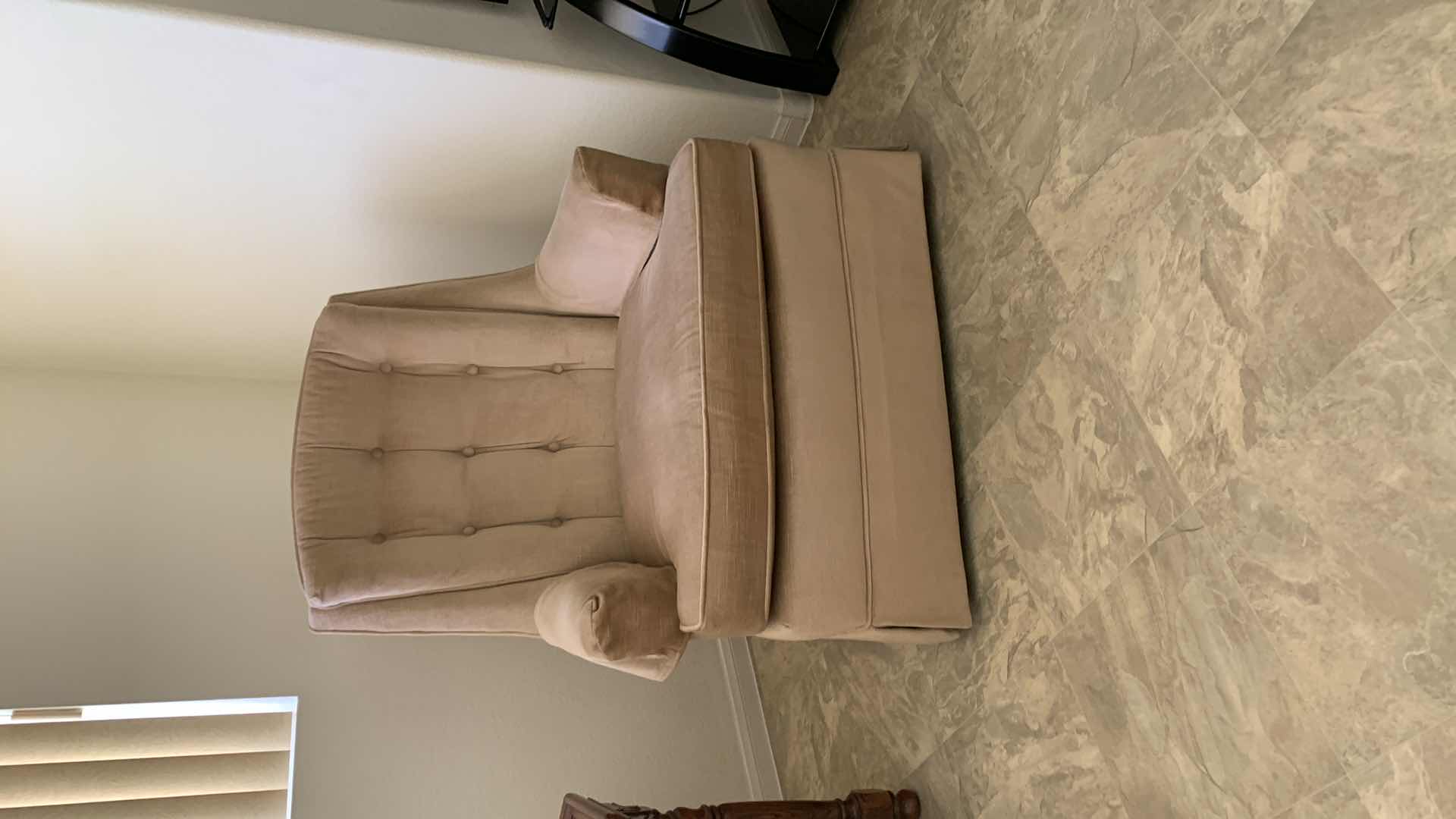 Photo 1 of VINTAGE DISQUE BUTTON TUFTED CHAIR