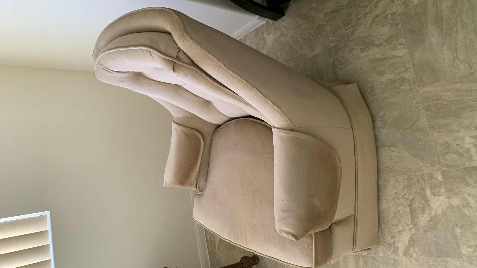 Photo 1 of VINTAGE DISQUE BUTTON TUFTED CHAIR