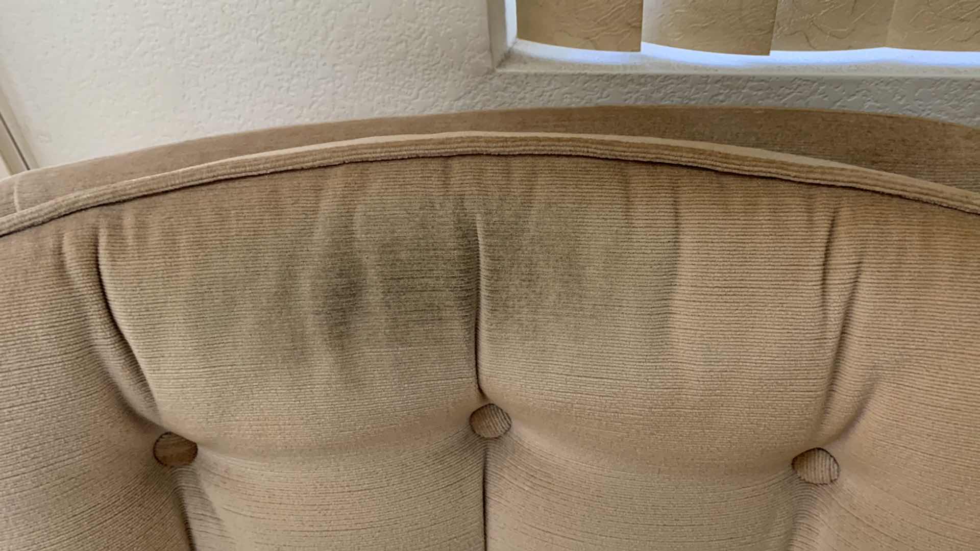 Photo 1 of VINTAGE DISQUE BUTTON TUFTED CHAIR