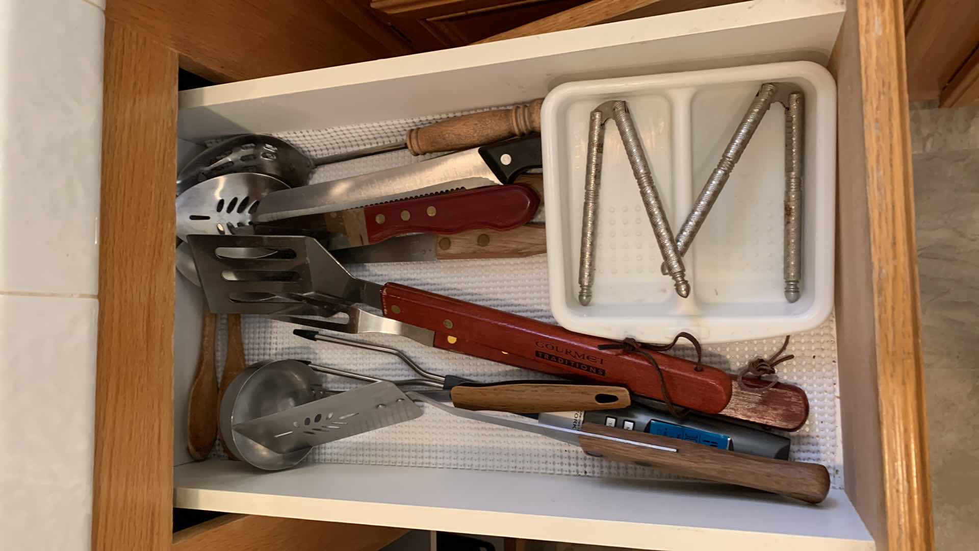 Photo 1 of CONTENTS OF TRAYS