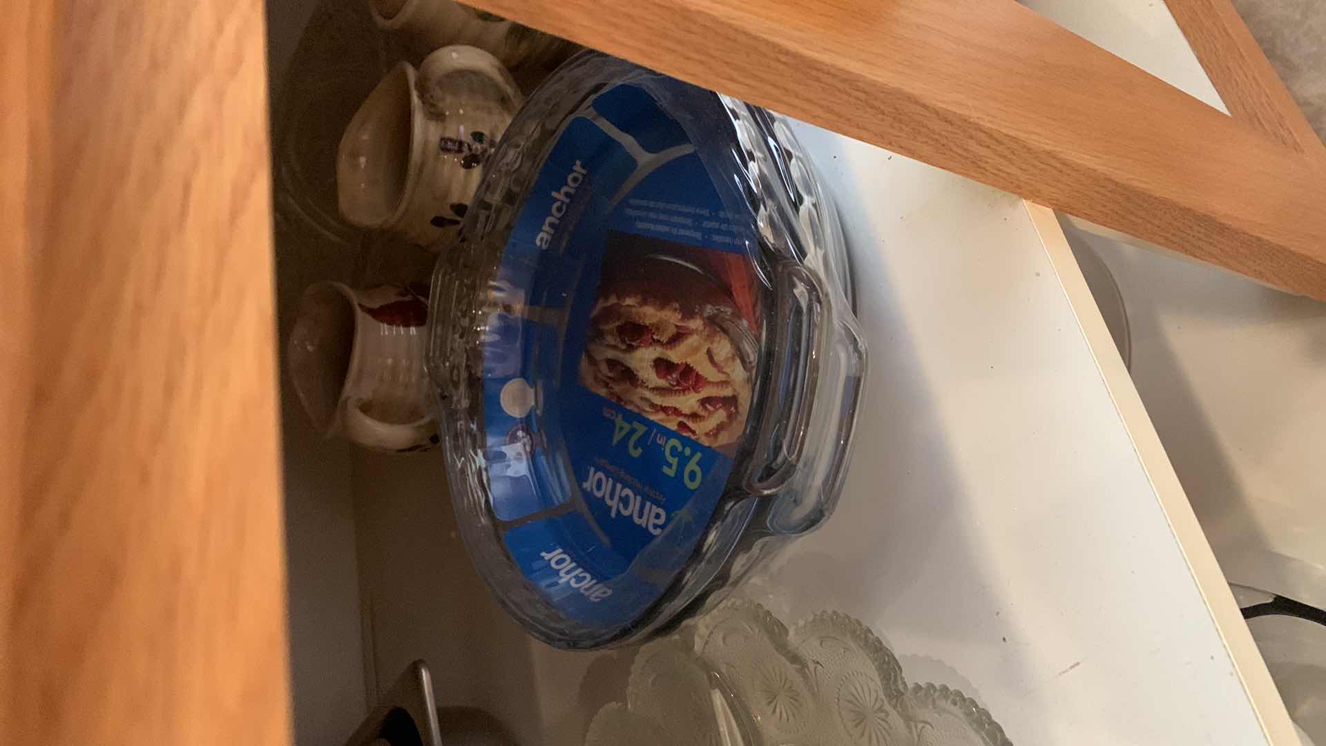 Photo 1 of CONTENTS OF SHELVES