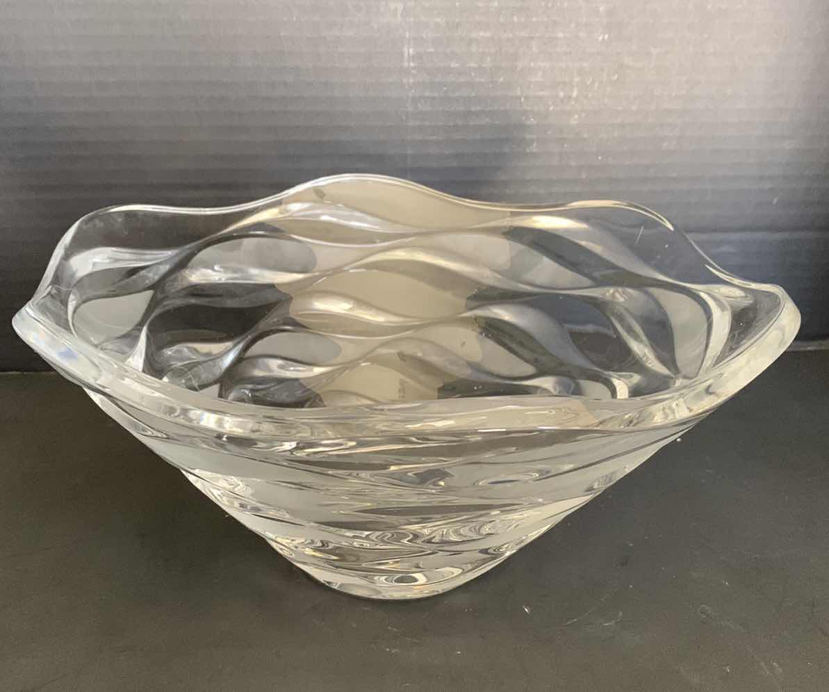 Photo 1 of VINTAGE LEAD CUT CRYSTAL CENTERPIECE BOWL 12” X 5”