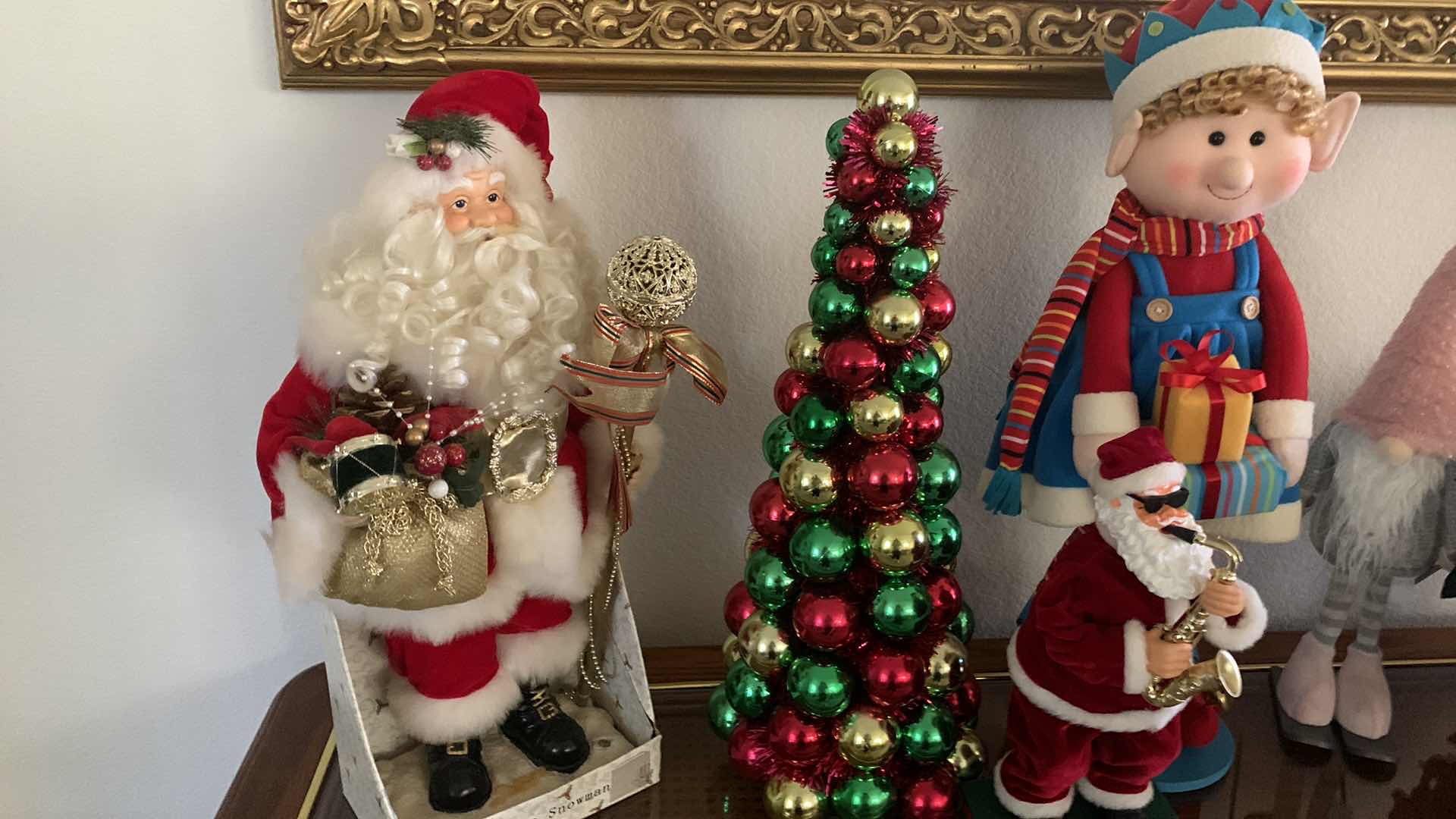 Photo 1 of ASSORTED CHRISTMAS DECORATIONS