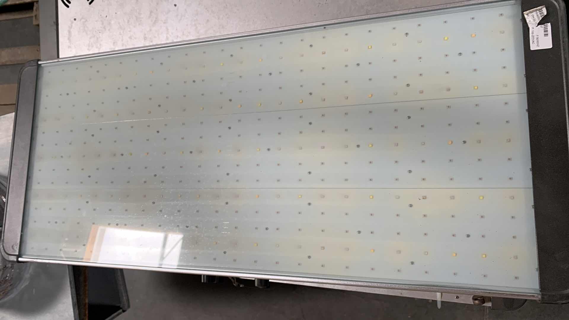 Photo 1 of LED GROW LIGHT OH-GL-024