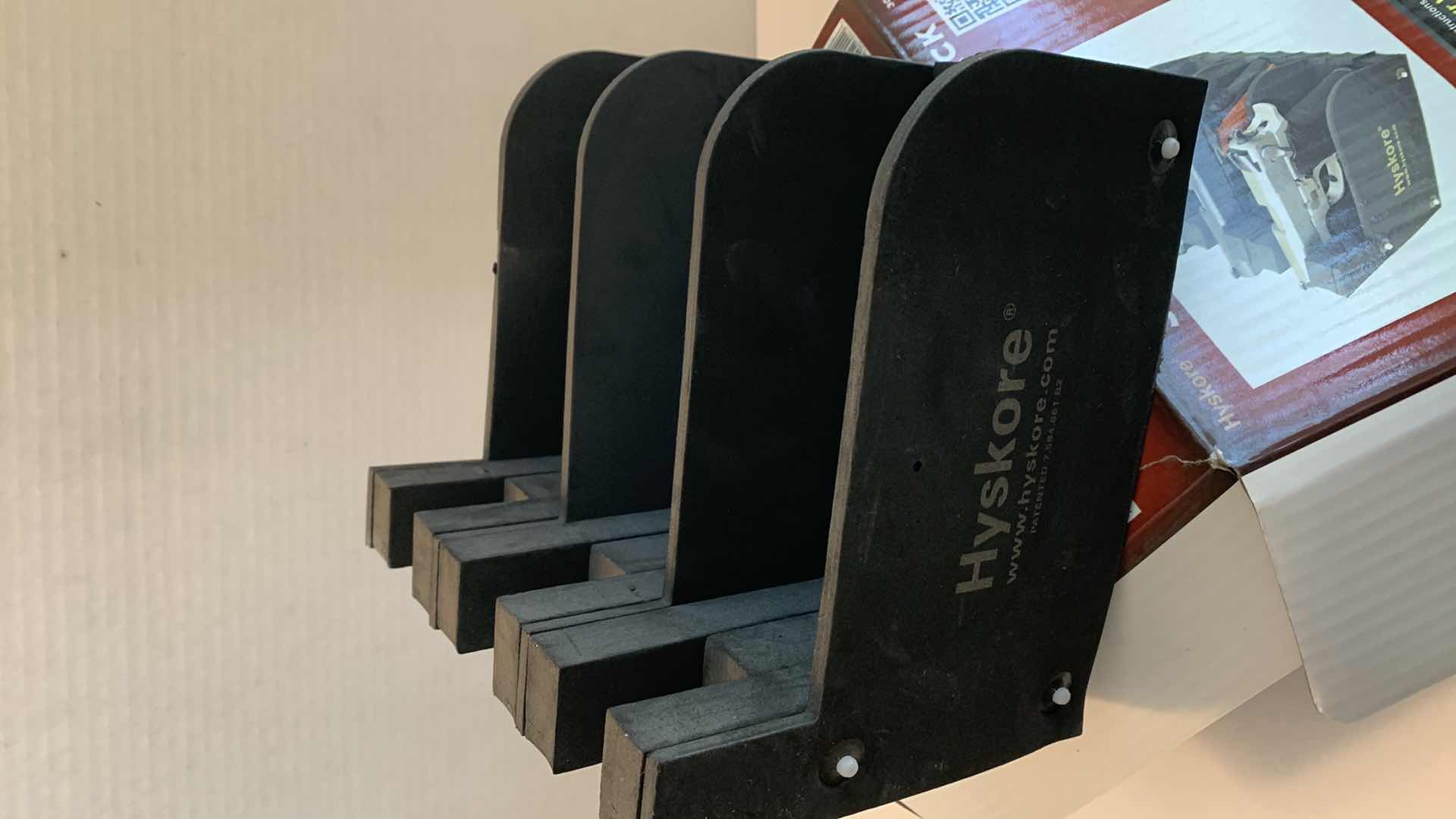 Photo 1 of Hyskore 3  PISTOL RACK