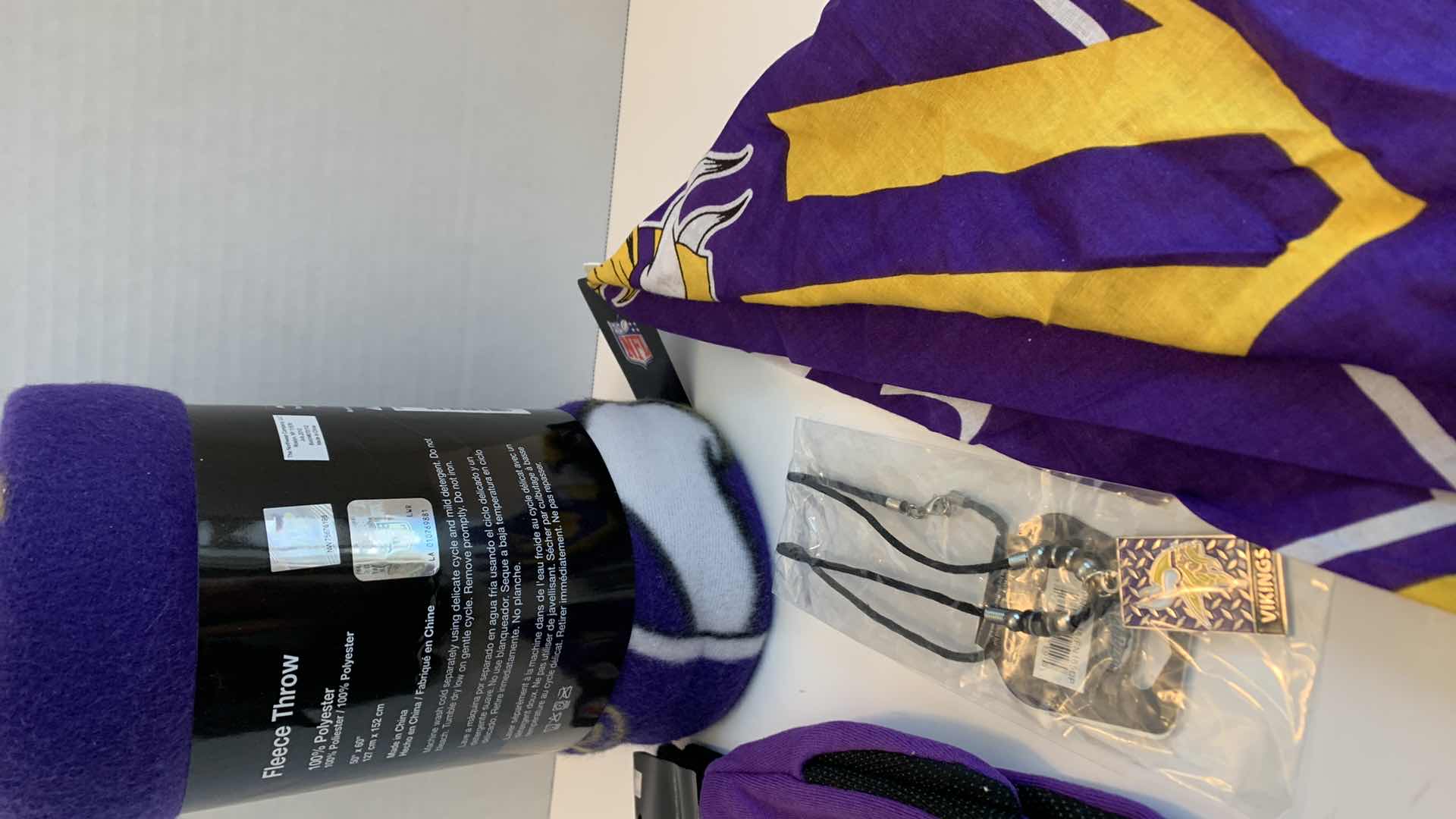 Photo 1 of NFL FOOTBALL MINNESOTA VIKINGS TEAM GEAR