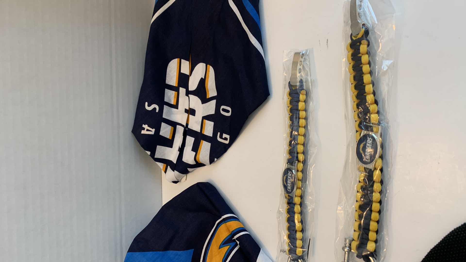 Photo 1 of NFL FOOTBALL DAN DIEGO CHARGERS TEAM GEAR