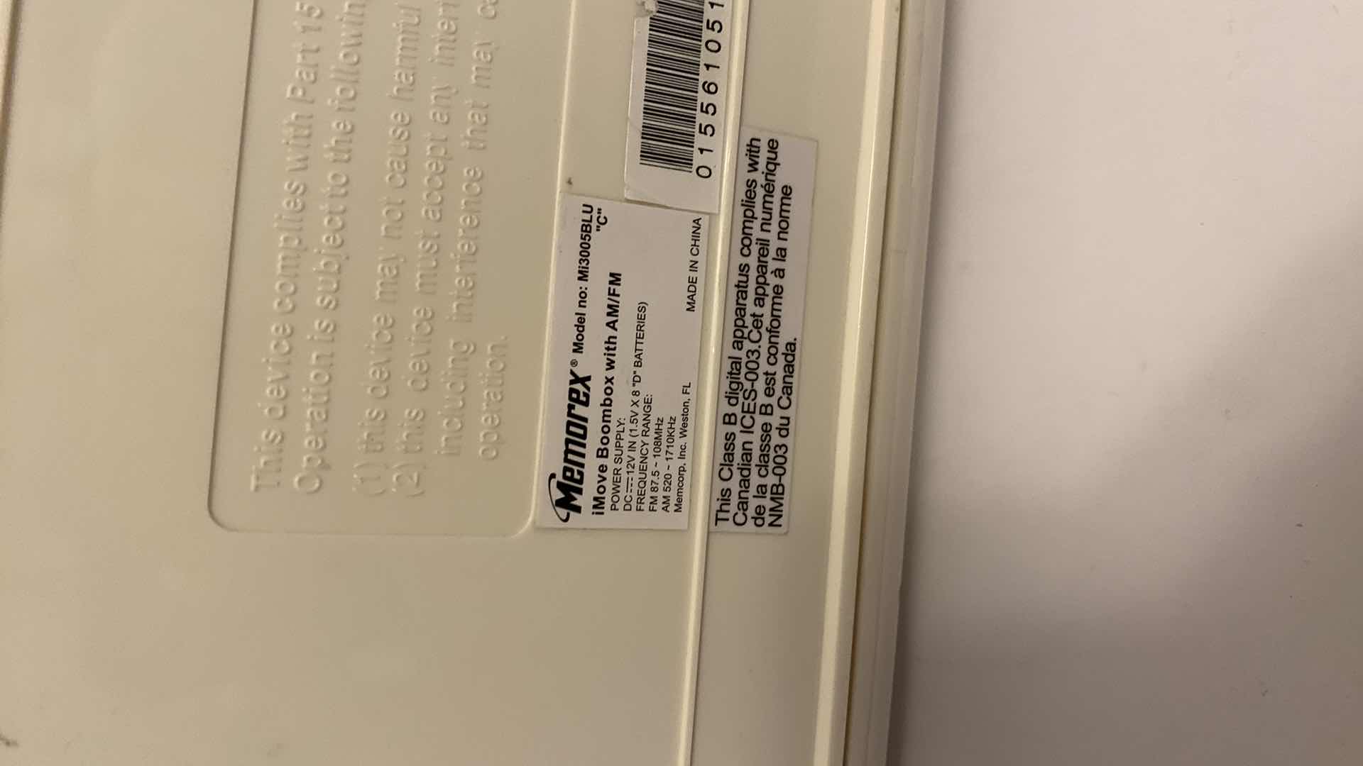 Photo 1 of MEMOREX IMOVE BOOMBOX WITH AM/FM MODEL M13005BLU AND IMOTION SPEAKER