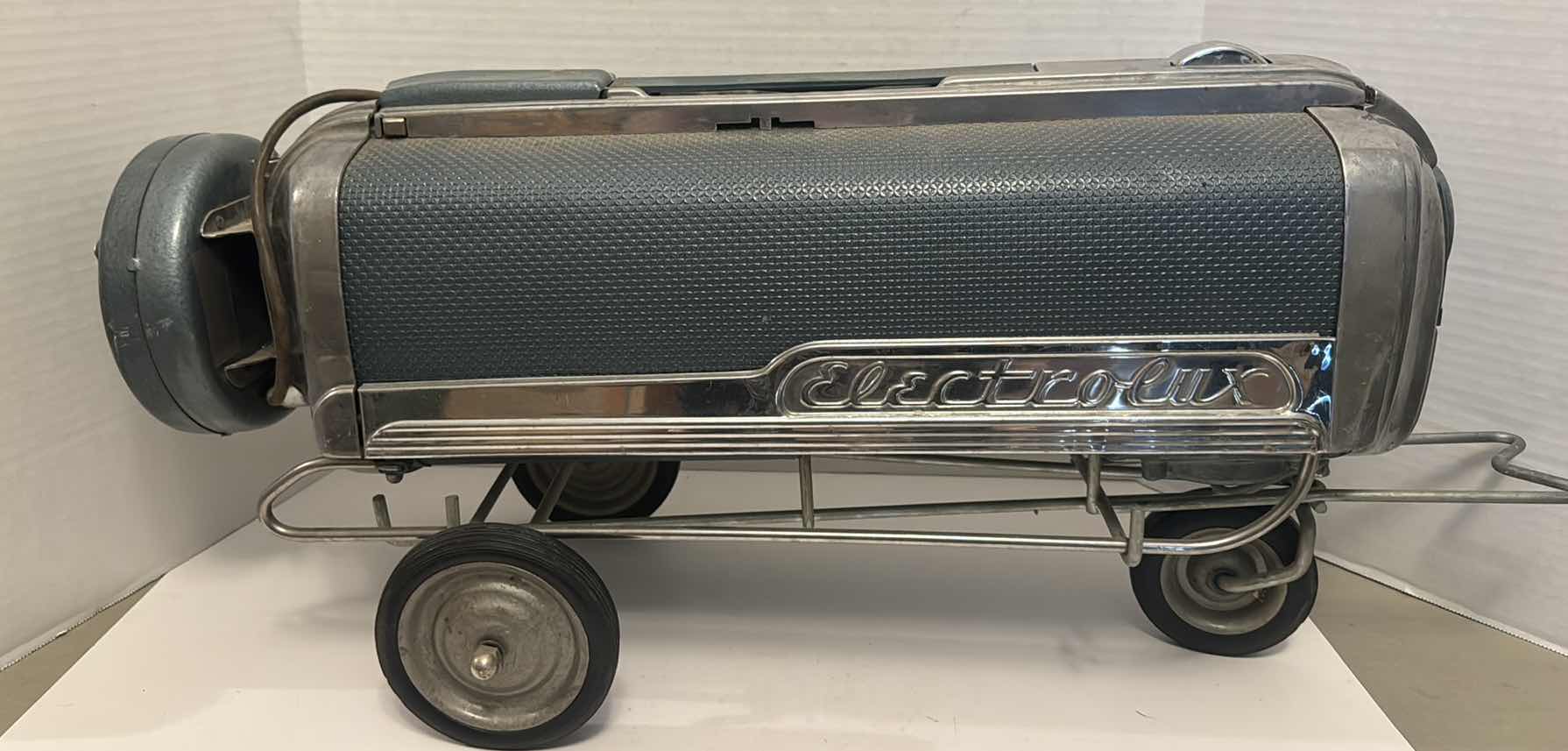 Photo 1 of $100 VINTAGE ELECTROLUX