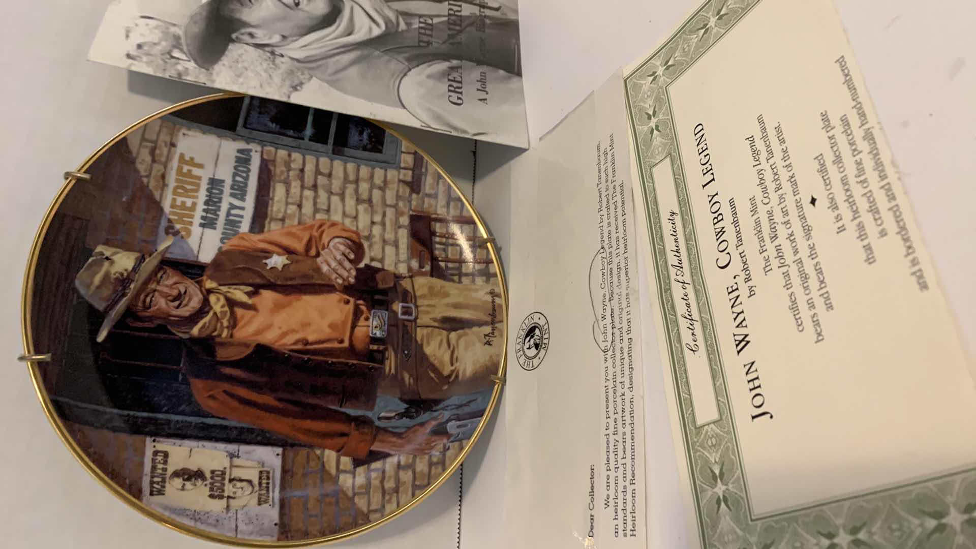 Photo 1 of JOHN WAYNE “COWBOY LEGEND” FRANKLIN MINT COLLECTORS PLATE