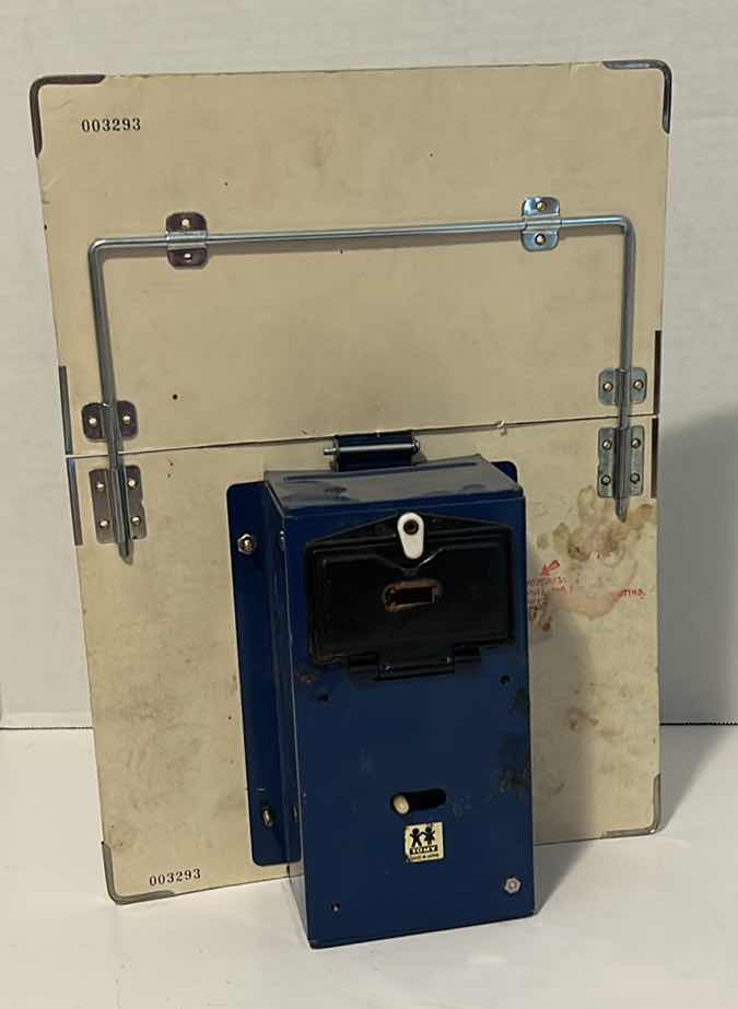 Photo 1 of FRANKONIA PRODUCTS 1966 AUTOMATIC TALKING TARGET WITH REALISTIC JUNGLE SOUNDS