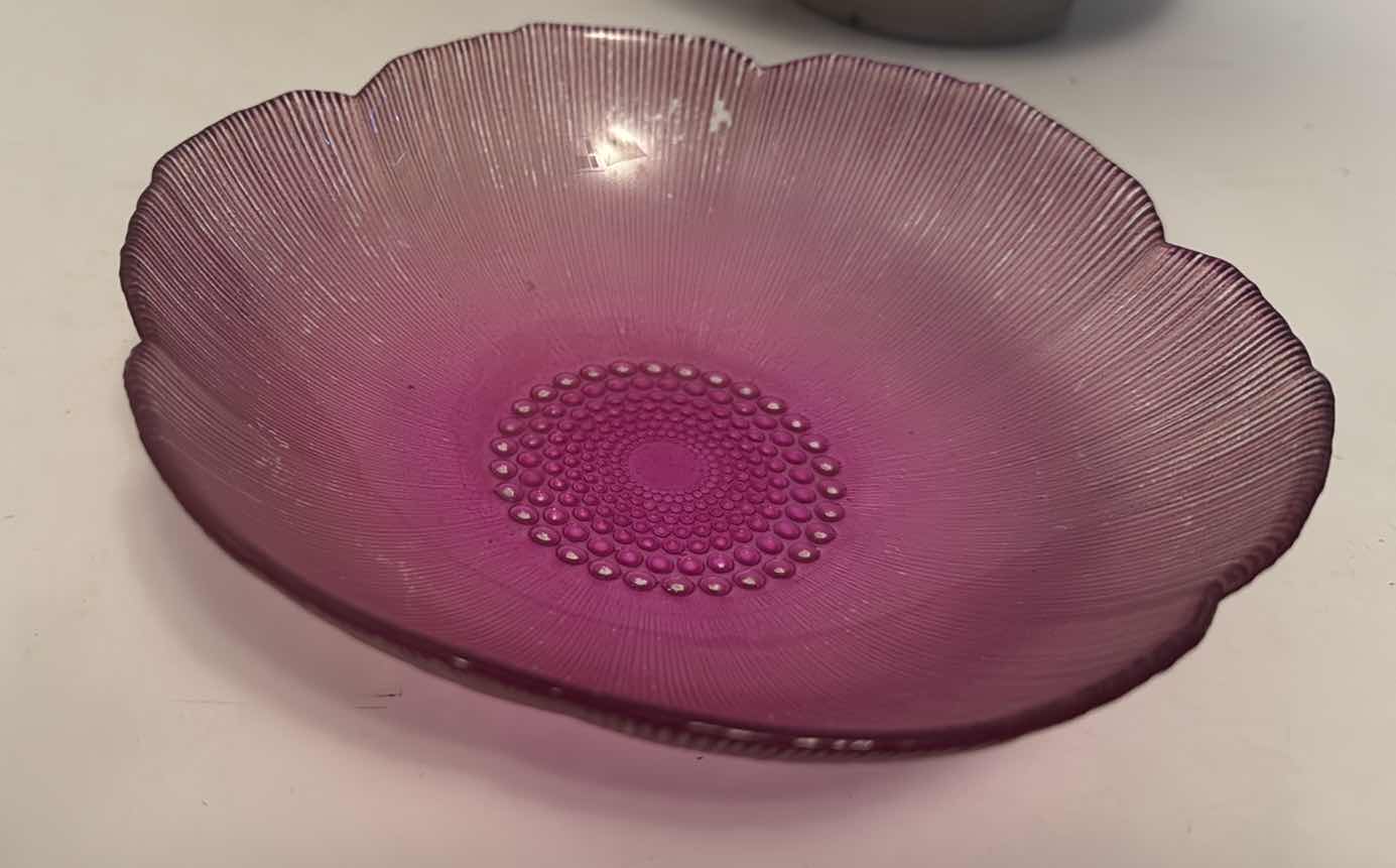 Photo 1 of BOWLS AND VASE