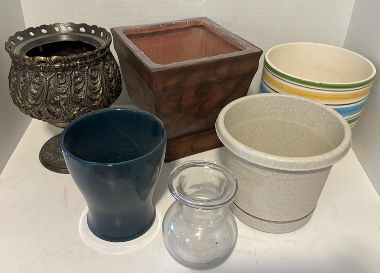 Photo 1 of LOT OF 6 POTS