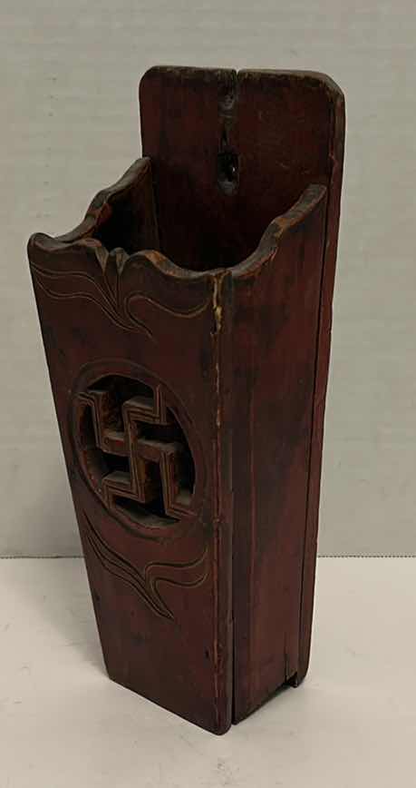 Photo 1 of ASIAN DECOR, VINTAGE CHOPSTICK HOLDER, BURGUNDY CHINESE DRAGON, VINTAGE CHINESE HAND-PAINTED GLASS